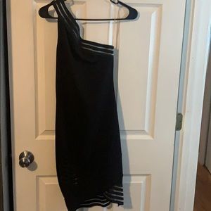 One shoulder fitting dress